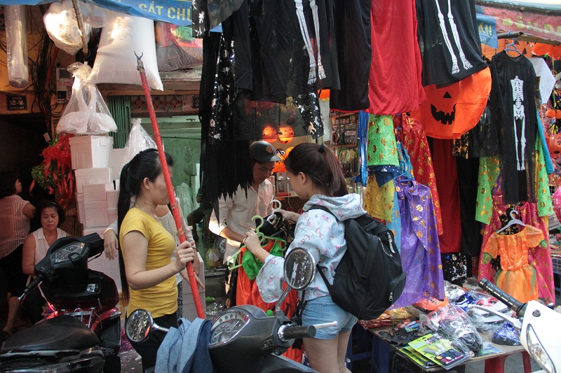 Trang phục Halloween