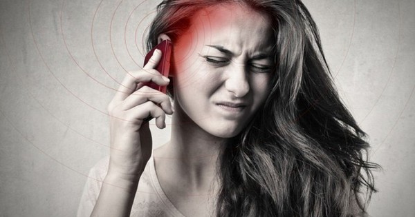 Hiểm họa bức xạ điện từ c&oacute; trong c&aacute;c thiết bị điện tử th&ocirc;ng dụng. Ảnh minh họa