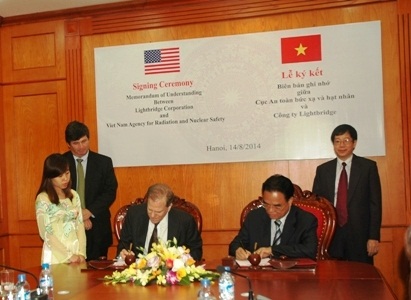 Cục ATBXHN v&agrave; C&ocirc;ng ty Lightbridge k&iacute; kết MOU