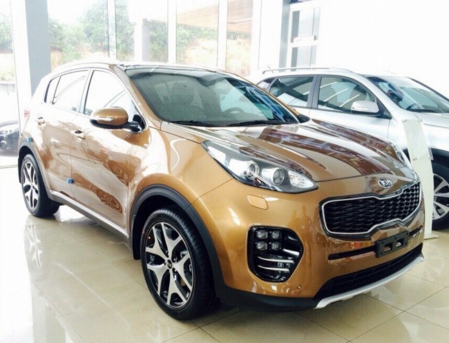 Kia Sportage l&agrave; một trong những &ocirc; t&ocirc; gi&aacute; dưới 1 tỷ đồng đ&aacute;ng mua nhất. Ảnh: Gia đ&igrave;nh Việt Nam