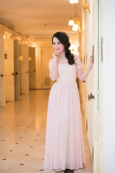 á hậu thụy vân 2