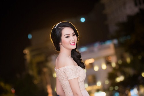 á hậu thụy vân 4