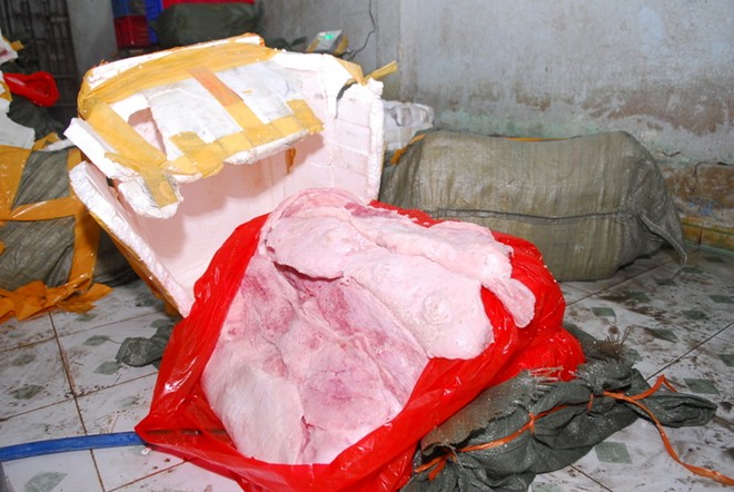 2 tấn thịt heo kh&ocirc;ng c&oacute; giấy chứng nhận kiểm dịch