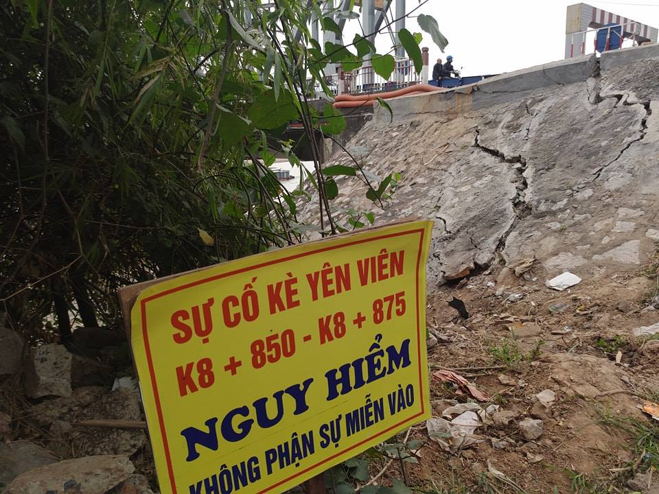 ha-noi-can-canh-nhung-vet-nut-chay-dai-duoi-chan-cau-duong
