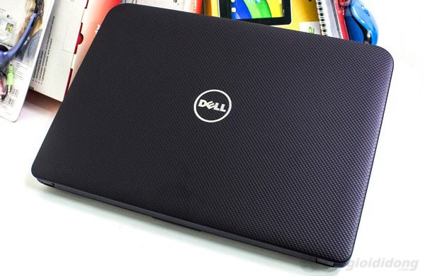 Laptop gi&aacute; rẻ Dell sở hữu thiết kế sang trọng lịch l&atilde;m nổi bật