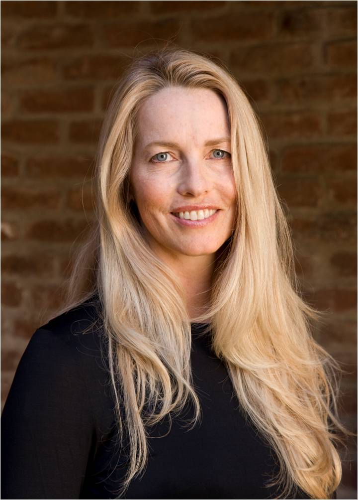 06. Laurene Powell Jobs.  Người phụ nữ quyền lực đứng thứ 29. Tuổi 50.  Tổng tài sản: 15 tỷ USD. Tỷ phú và nhà từ thiện, Mỹ. Laurene Powell Jobs tiếp tục kéo dài công việc chính trị của mình như là một nhà từ thiện, ủng hộ và đầu tư.