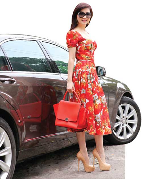 Gi&aacute;ng My l&agrave; một trong những MC tiền tỷ của showbiz sở hữu biệt thự xe hơi đắt tiền