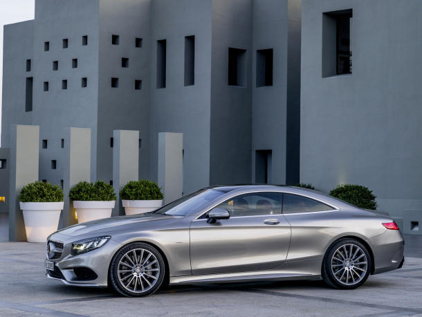 Si&ecirc;u xe thể thaoSi&ecirc;u xe thể thao Mercedes-Benz S550 4MATIC Coupe 