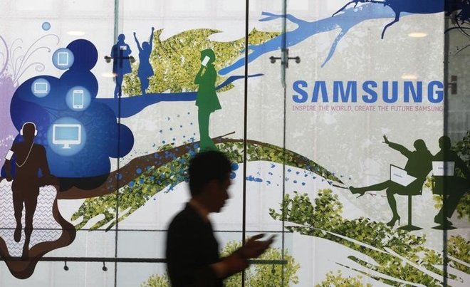 Samsung hiện l&agrave; h&atilde;ng sản xuất smartphone lớn nhất thế giới