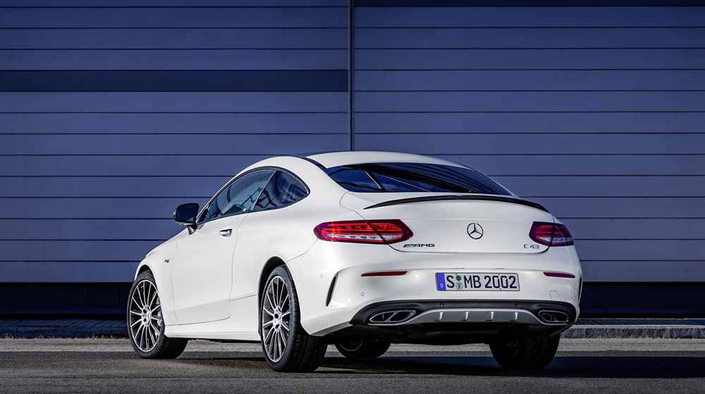 &Ocirc; t&ocirc; Mercedes-AMG C43 sẽ ra mắt v&agrave;o th&aacute;ng 3