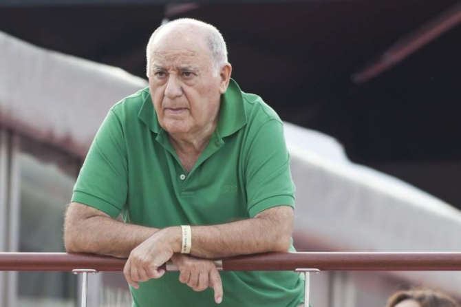 Tỷ ph&uacute; Amancio Ortega đ&atilde; so&aacute;n ng&ocirc;i người gi&agrave;u thứ hai thế giới của huyền thoại đầu tư Warren Buffett