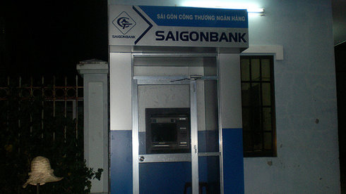 Phó Giám đốc trung tâm kinh doanh thẻ của SaiGon Bank vừa bị tạm giữ là ai? Phó Giám đốc trung tâm kinh doanh thẻ của SaiGon Bank vừa bị tạm giữ là ai?