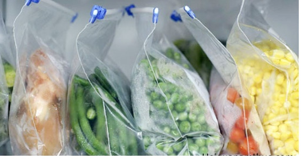 2 l&ocirc; sản phẩm hạt đậu v&agrave; rau đ&oacute;ng g&oacute;i đ&ocirc;ng lạnh do C&ocirc;ng ty TNHH AEON Topvalu nhập khẩu nghi nhiễm Listeria monocystogens