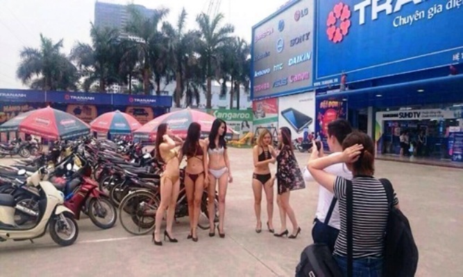 Tiếp thị phản cảm của si&ecirc;u thị Trần Anh