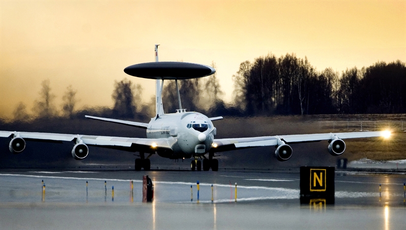 Sức mạnh &ldquo;l&iacute;nh g&aacute;c trời&rdquo; Boeing E-3 Sentry của Mỹ được cử đến Thổ Nhĩ Kỳ
