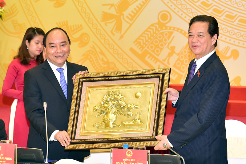 th&agrave;nh vi&ecirc;n ch&iacute;nh phủ mới