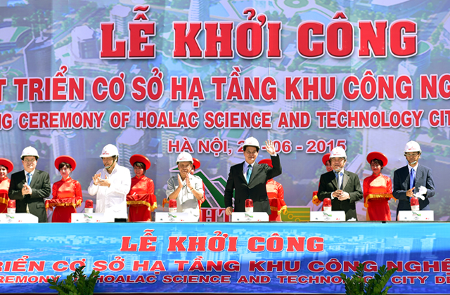 Thủ tướng ph&aacute;t lệnh khởi c&ocirc;ng dự &aacute;n ph&aacute;t triển cơ sở hạ tầng khu CNC H&ograve;a Lạc