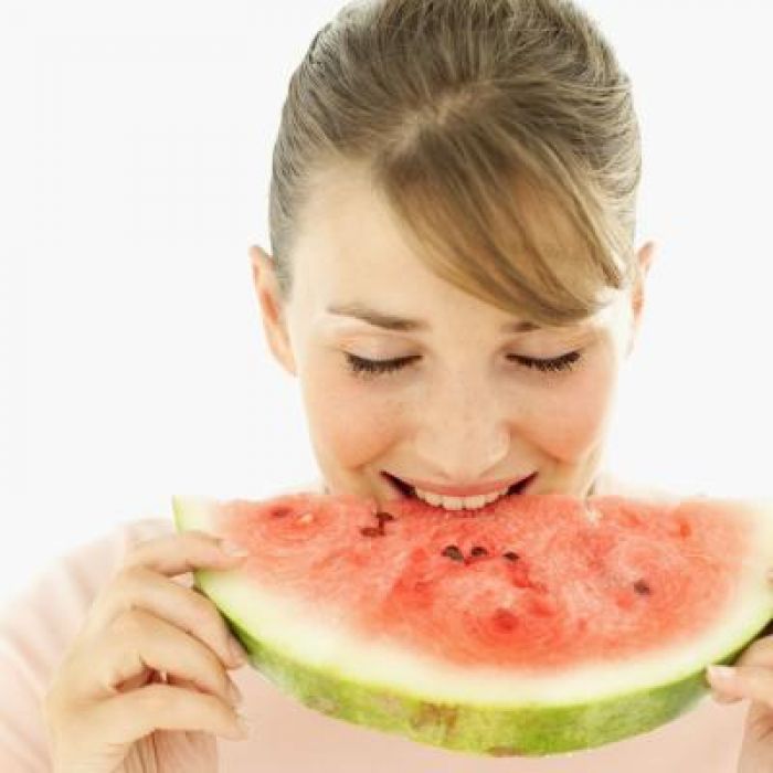 Sức khỏe gia đ&igrave;nh được đảm bảo nhờ dưa hấu