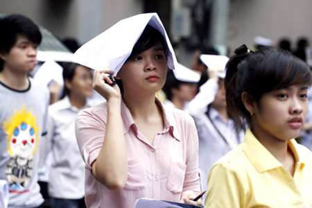 Lo lắng về thuật to&aacute;n tuyển sinh trong kỳ thi THPT Quốc gia 2015