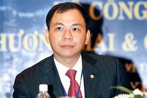 Tỷ ph&uacute; Phạm Nhật Vượng t&acirc;m sự: &ldquo;Kh&aacute;t vọng của t&ocirc;i l&agrave; muốn để người Việt được d&ugrave;ng rau, quả sạch thường xuy&ecirc;n&rdquo;.