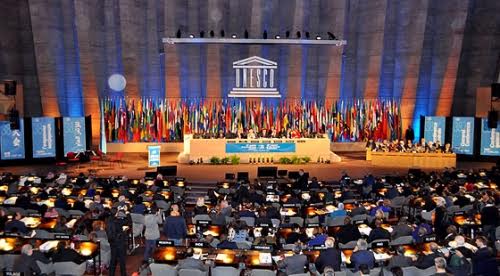 UNESCO c&ocirc;ng nhận Trung t&acirc;m To&aacute;n học v&agrave; Vật l&yacute; dạng II của VN