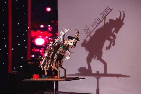B&ugrave;i Văn Tự l&agrave;m Ho&agrave;i Linh nở m&agrave;y nở mặt trong Vietnam's got talent