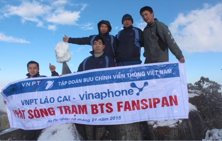 đỉnh n&uacute;i fansipan c&oacute; s&oacute;ng điện thoại