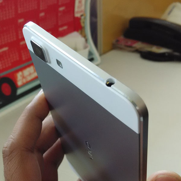 Vivo X5 Max được xem l&agrave; smartphone mỏng nhất thế giới