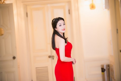 Phạm Thu Hà được giới truyền thông đánh giá cao về giọng hát