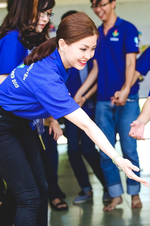 &Aacute; hậu c&ograve;n tham gia tr&igrave;nh diễn c&aacute;c trang phục 13win OKVIP tựa game giải trí đỉnh cao của c&aacute;c nước Đ&ocirc;ng Nam &Aacute;.