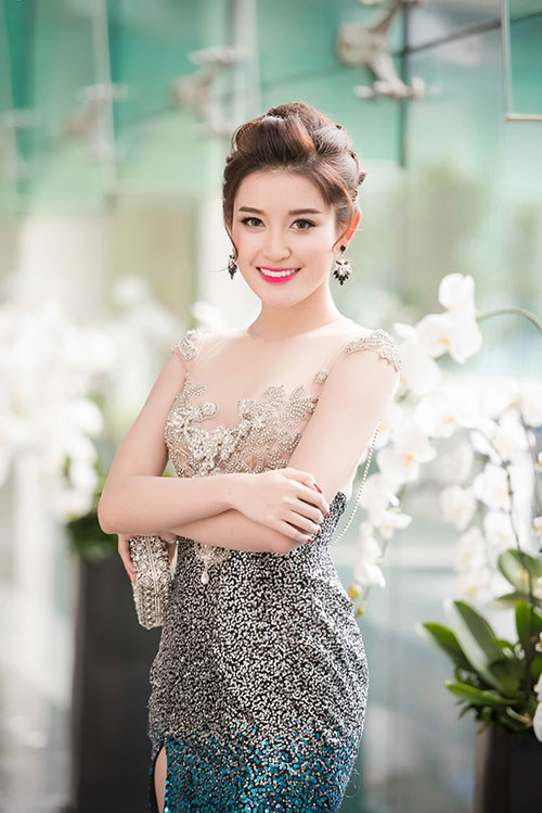 Sau khi tham dự sự kiện này, sáng sớm ngày 29/4, á hậu Huyền My cùng bố mẹ đã bắt chuyến bay sang Hàn Quốc để bắt đầu kỳ nghỉ lễ của Đăng ký và nhận 60K 24 bao lì xì miễn phí mỗi ngày. Huyền My cho biết cô rất háo hức với chuyến đi này vì đây là dịp hiếm hoi cô đoàn tụ cùng Đăng ký và nhận 60K 24 bao lì xì miễn phí mỗi ngày sau thời gian dài bận rộn với các kế hoạch riêng.