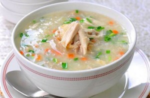 Ch&aacute;o g&agrave; c&agrave; rốt, hạt sen tốt cho hệ ti&ecirc;u h&oacute;a