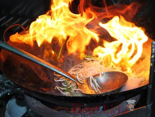 C&aacute;ch d&ugrave;ng dầu ăn