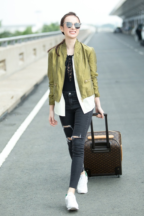 Angela Phương Trinh lần đầu khoe vẻ đẹp trẻ trung tại s&acirc;n bay đi Ph&aacute;p dự Cannes