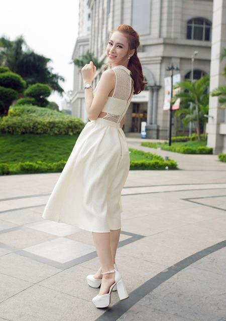Angela Phương Trinh c&ocirc; đơn