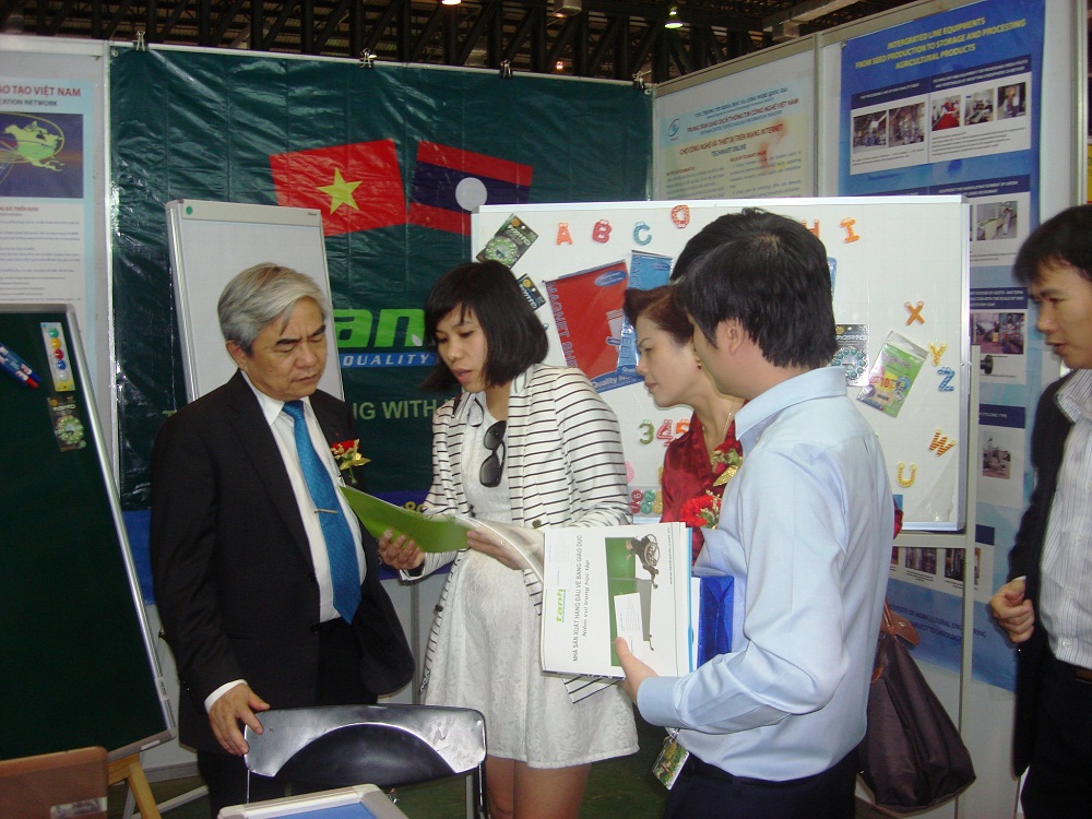 Lần đầu ti&ecirc;n tổ chức Techmart L&agrave;o 2014 