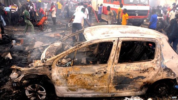 đ&aacute;nh bom ở Nigeria 