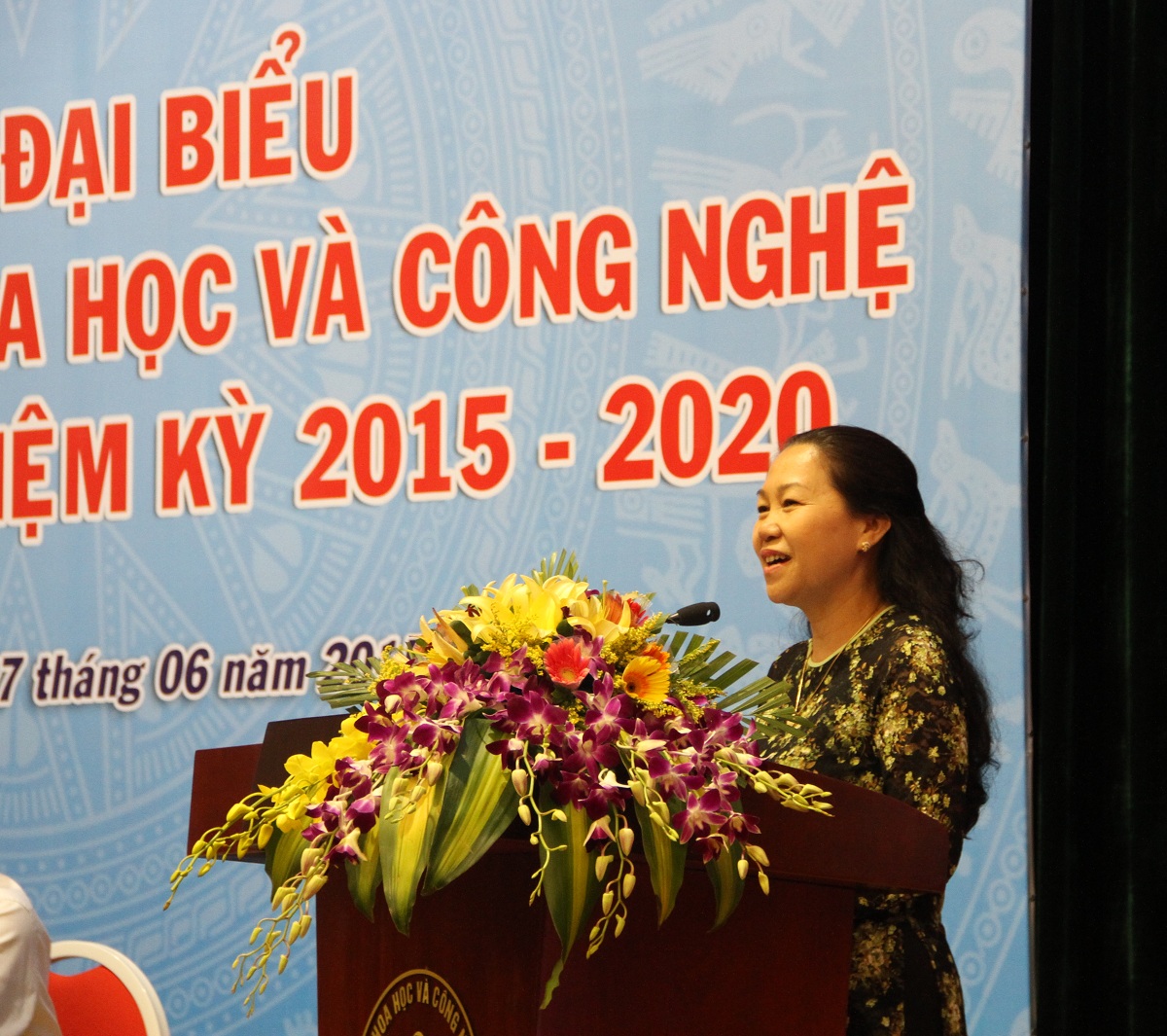Tham dự v&agrave; ph&aacute;t biểu tại Đại hội lần n&agrave;y, Nguyễn Thị Thu Hồng - Ủy vi&ecirc;n đo&agrave;n Chủ tịch, Ph&oacute; chủ tịch Tổng li&ecirc;n đo&agrave;n Lao động Việt Nam, Chủ tịch C&ocirc;ng đo&agrave;n Vi&ecirc;n chức Việt Nam đ&aacute;nh gi&aacute; cao những g&igrave; C&ocirc;ng đo&agrave;n Bộ KH&CN l&agrave;m được. B&agrave; Hồng cũng hi vọng rằng, c&ugrave;ng với sự nghiệp KH&CN của nước nh&agrave; m&agrave; Đảng v&agrave; Nh&agrave; nước đ&atilde; giao ph&oacute; cho Bộ, c&aacute;c cấp C&ocirc;ng đo&agrave;n Bộ KH&CN sẽ c&agrave;ng ng&agrave;y lớn mạnh hơn nữa, đ&oacute;ng g&oacute;p nhiều kết quả thiết thực v&agrave;o sự th&agrave;nh c&ocirc;ng chung của Bộ KH&CN v&agrave; sự nghiệp KH&CN m&agrave; l&atilde;nh đạo Đảng, 13Win. app không bị chặn giao ph&oacute;.