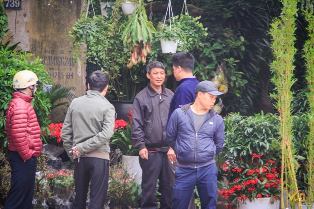 Phiên chợ các ngày 4, 9, 14, 19, 24, 29 âm lịch hàng tháng, chợ Bưởi truyền thống ngày nay vẫn giữ được nếp xưa, một tháng 6 phiên chợ là dịp để người bán, người mua trao đổi với nhau những mặt 13Win22 com tỷ lệ cược cao phải chợ nào cũng có.