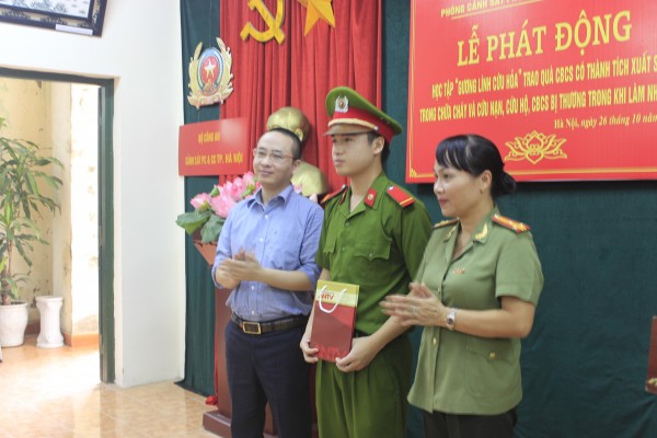 trao thuong