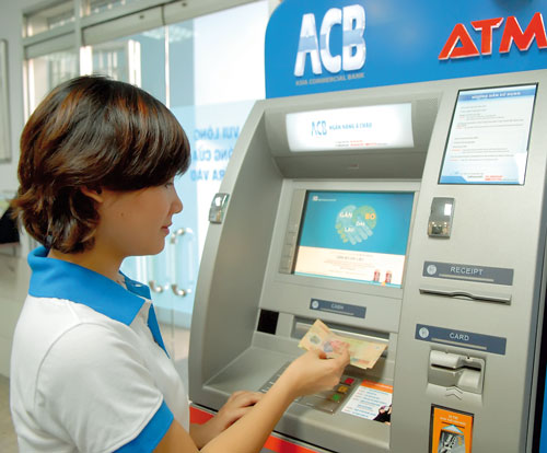 R&uacute;t tiền bằng thẻ ATM