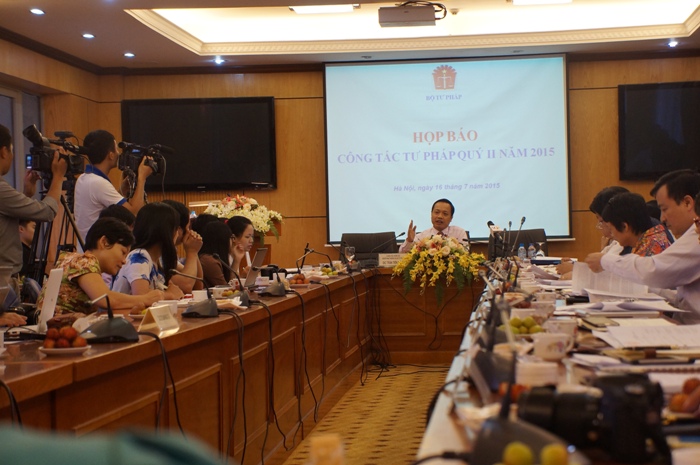 bộ tư ph&aacute;p họp b&aacute;o