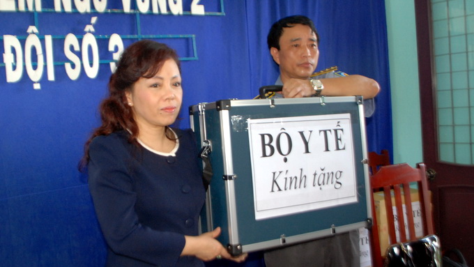 bộ trưởng Bộ Y tế thăm kiểm ngư bộ trưởng Bộ Y tế thăm kiểm ngư