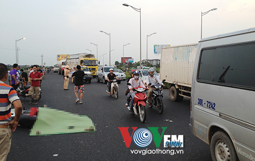 Hiện trường vụ tai nạn giao th&ocirc;ng chết người tr&ecirc;n Quốc lộ 1B đoạn qua KCN Ninh Hiệp