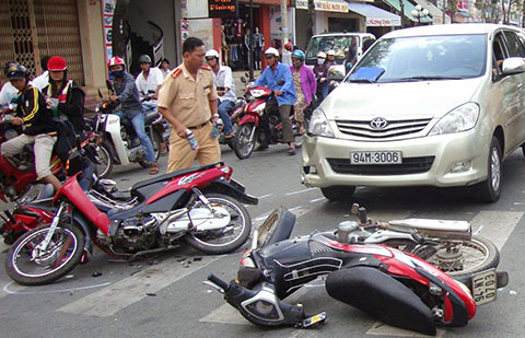 Hiện, cơ quan c&ocirc;ng an đang tiếp tục điều tra l&agrave;m r&otilde; nguy&ecirc;n nh&acirc;n vụ tai nạn chết người n&agrave;