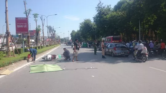 Hiện trường vụ tai nạn giao th&ocirc;ng thương t&acirc;m khiến nữ sinh 15 tuổi tử vong