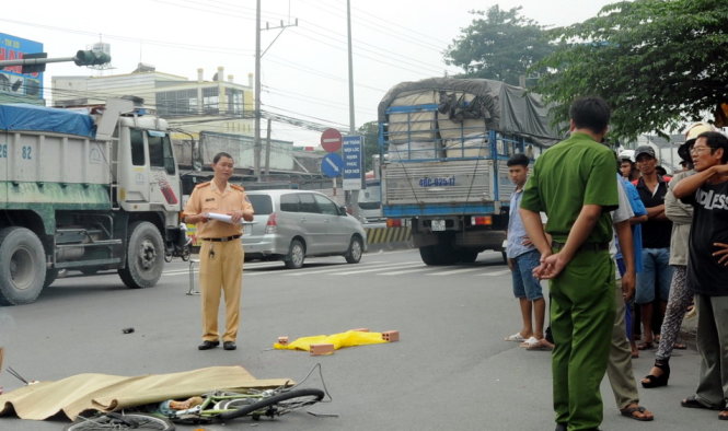Ng&atilde; tư B&igrave;nh Thung l&agrave; một điểm đen về tai nạn giao th&ocirc;ng tr&ecirc;n quốc lộ 1K