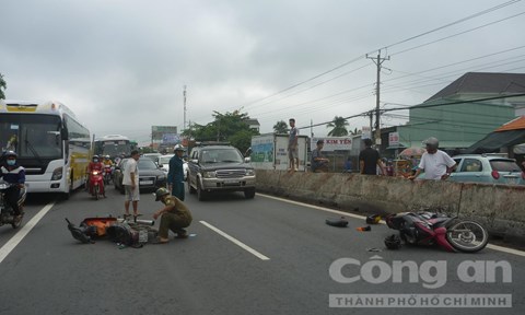 May mắn kh&ocirc;ng c&oacute; người thiệt mạng trong vụ tai nạn giao th&ocirc;ng