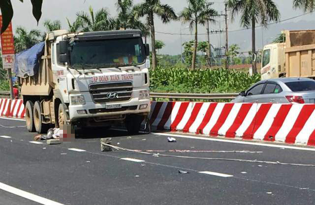 Nguyên nhân vụ tai nạn giao thông chết người đang được điều tra làm rõ