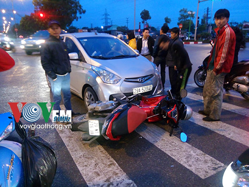 Ng&atilde; tư Ng&ocirc; Gia Tự được coi l&agrave; một điểm đen tai nạn giao th&ocirc;ng ở H&agrave; Nội